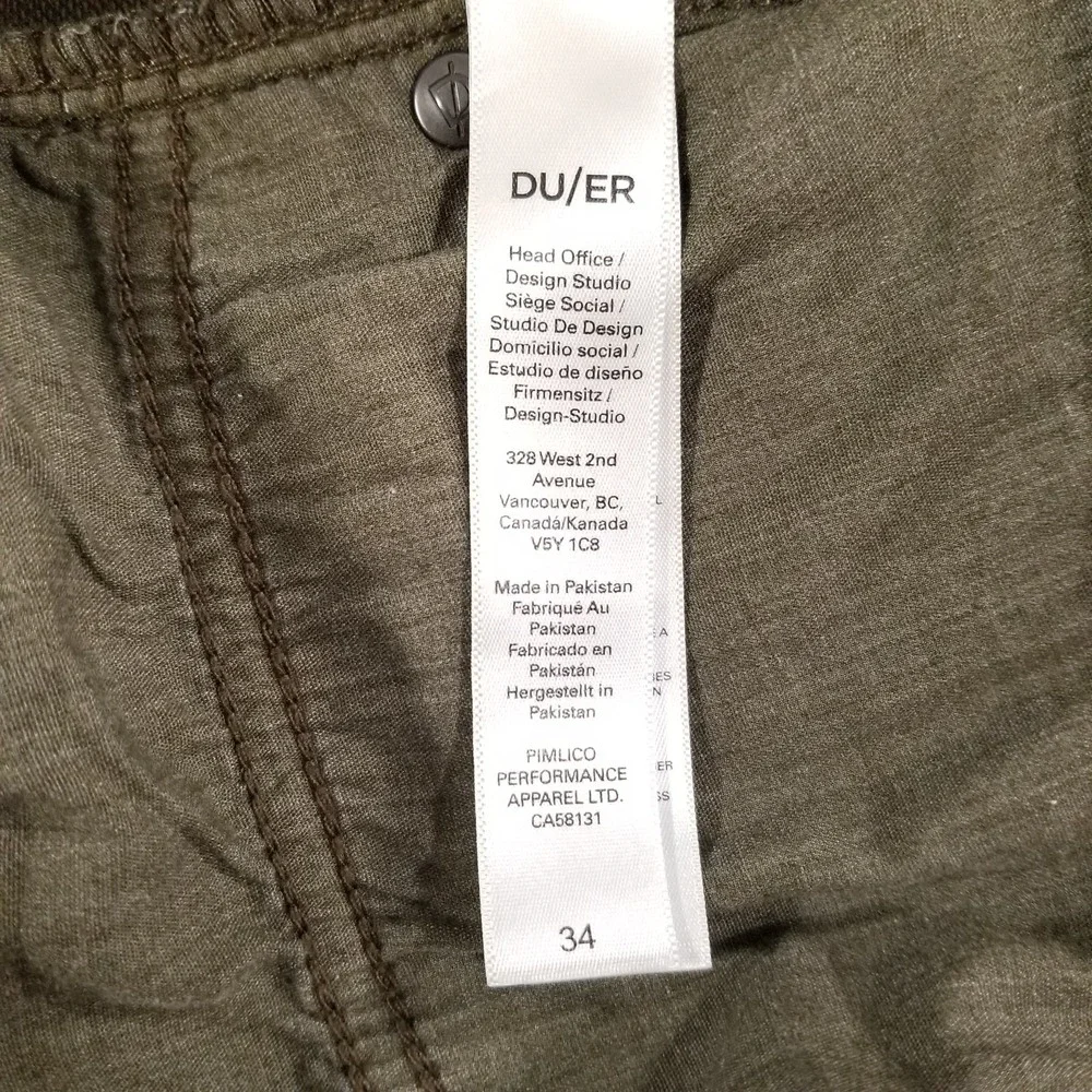 DU/ER Shorts Mens 34 Green Hiking Outdoor N2X Slim Fit Stretch 5 Pocket Zip Fly